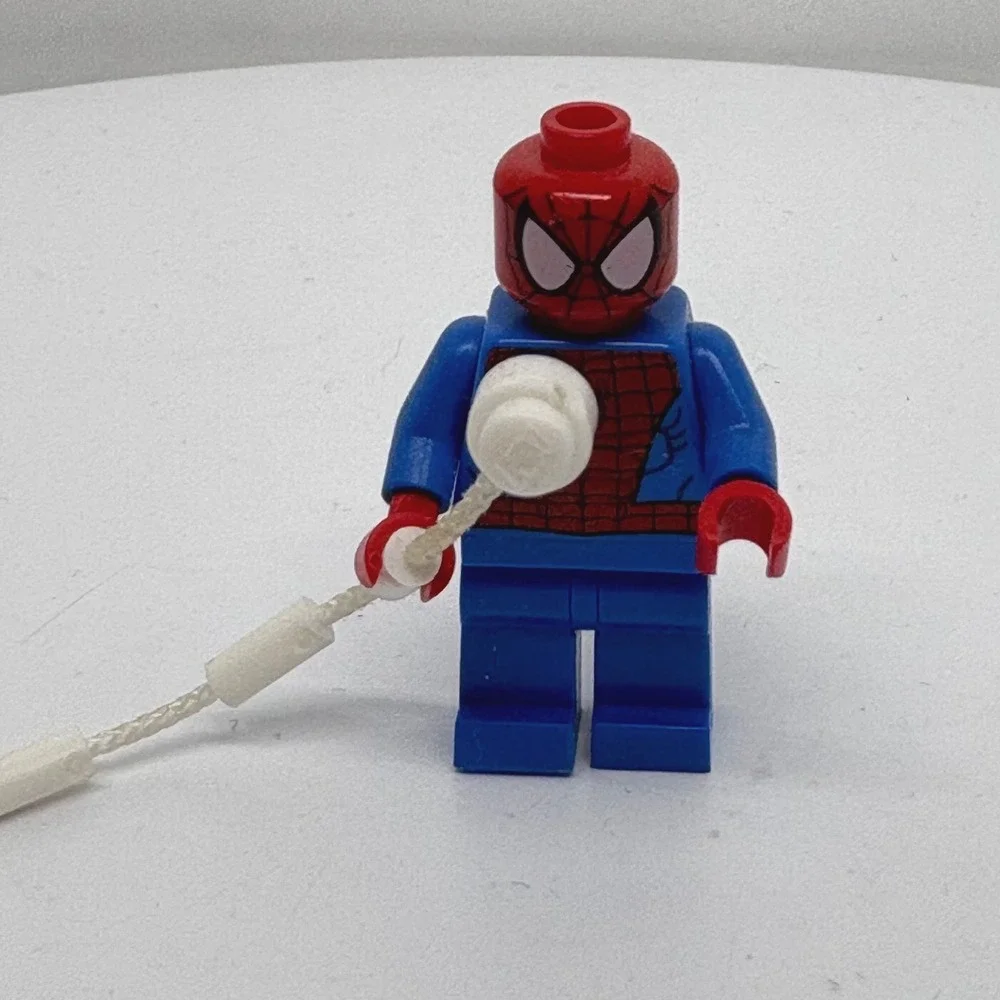 LEGO Marvel Super Heroes Spider-Man Minifigure sh038 with Web String Accessory